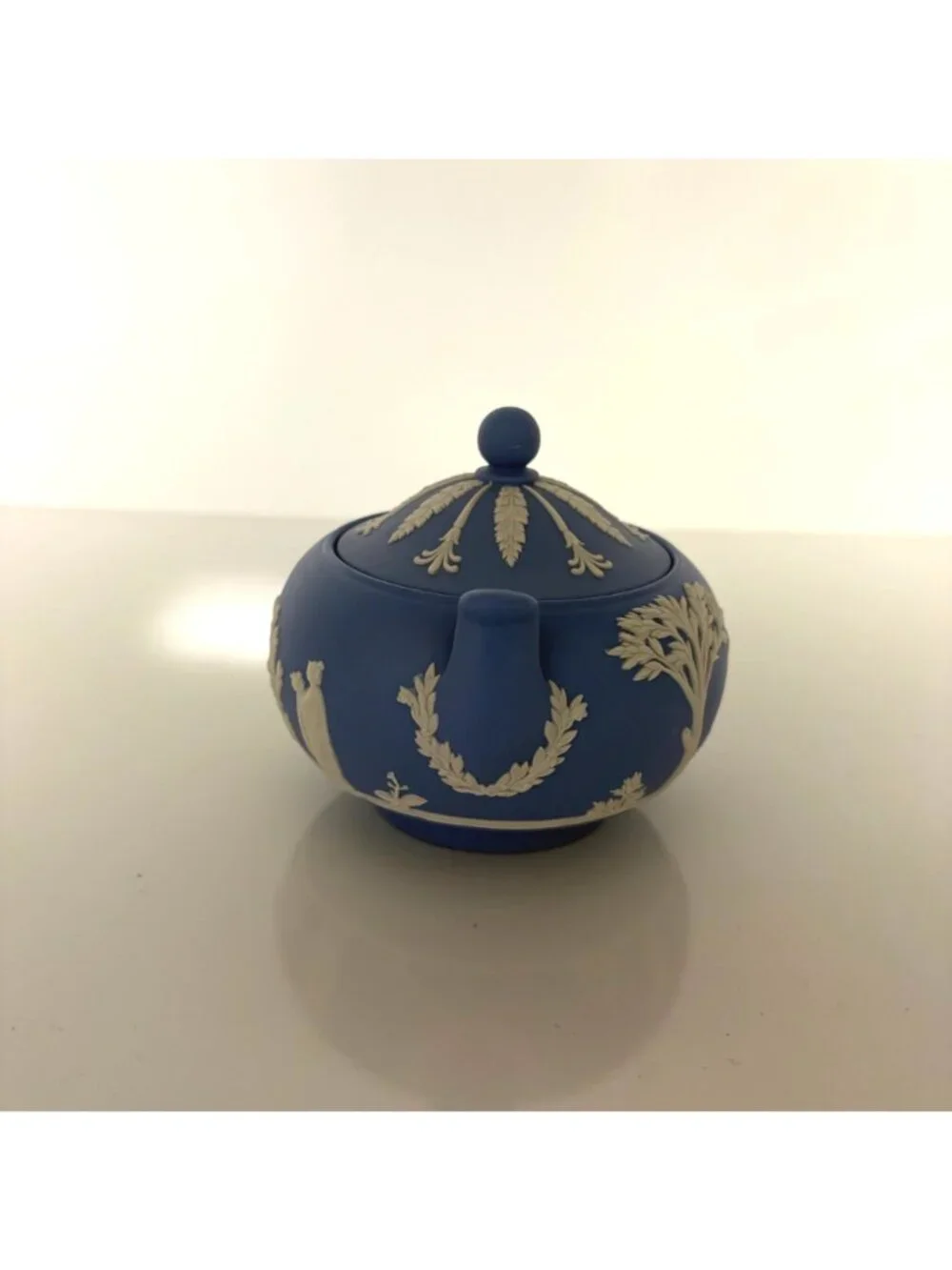 Wedgwood Blue Jasperware Covered Sugar Bowl Classic English Pottery Decor Vtg